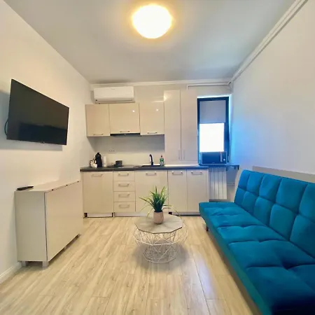 Raryan Studio Mamaia
